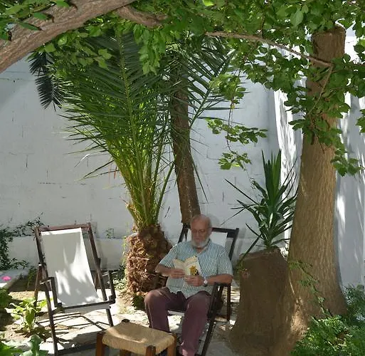 Anelli Skopelos Town