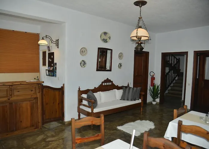 Anelli Skopelos Town